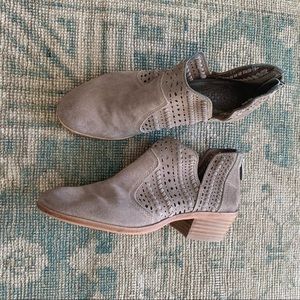 Vince Camuto Booties